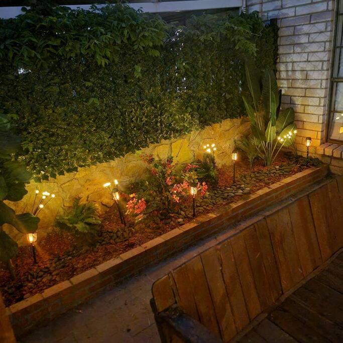 The Ritz Spa Sanctuary Hot Tub/Patio/Fam/Pet Las Cruces Buitenkant foto